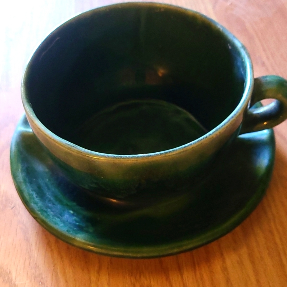Vintage USA brush #37 McCoy Pottery planter